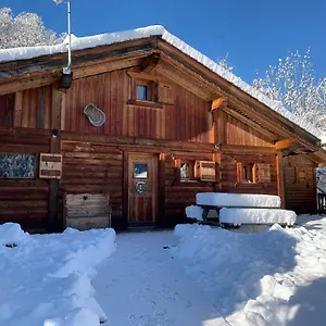 https://chalet-cocoon-vue-montblanc.hotels-rhonealpes.com